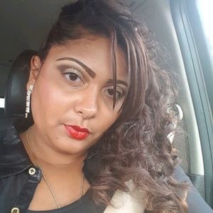 Meet your Posher, Debra j